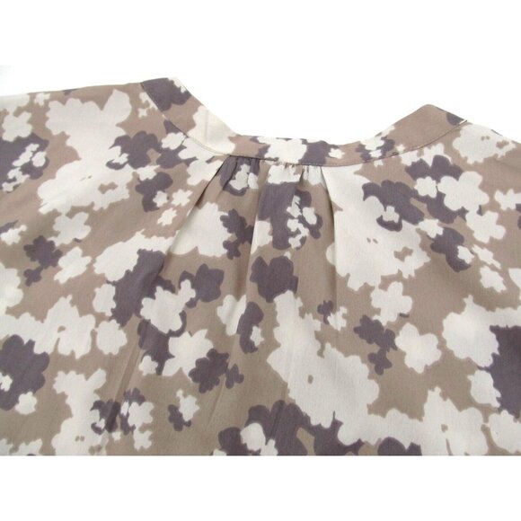 Banana Republic Petite XXS Pintuck Blouse Neutral Floral Beige Tan Career Top - Picture 3 of 12